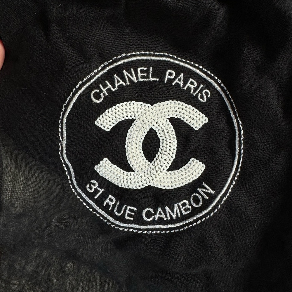 Auth RARE Chanel oversized soft scarf. Never worn. Sequin embroidery 80 x 50inch